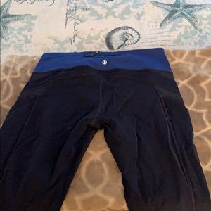 Lululemon cropped workout pants